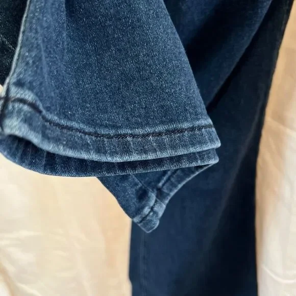 Wide leg, ultra flare Brooke Shields "Timeless"Jeans, NWOT, Size 10P - Picture 8 of 9